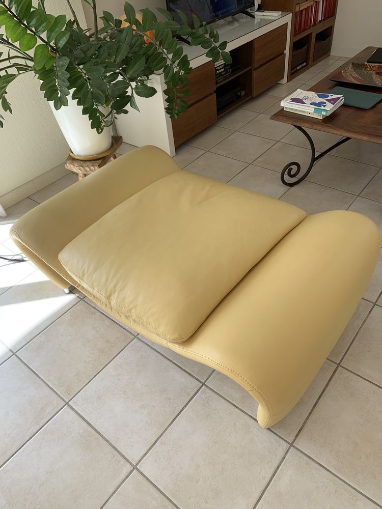 Pouf en cuir marque Chateau d'Ax
80 Pouzols (34)