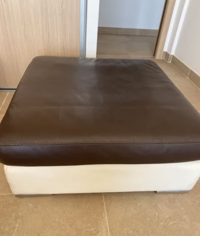 Pouf en cuir 100 Cabri�s (13)