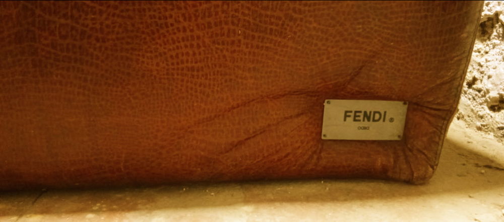  Pouf Fendi casa cuir croco 120cm 600 Valbonne (06)