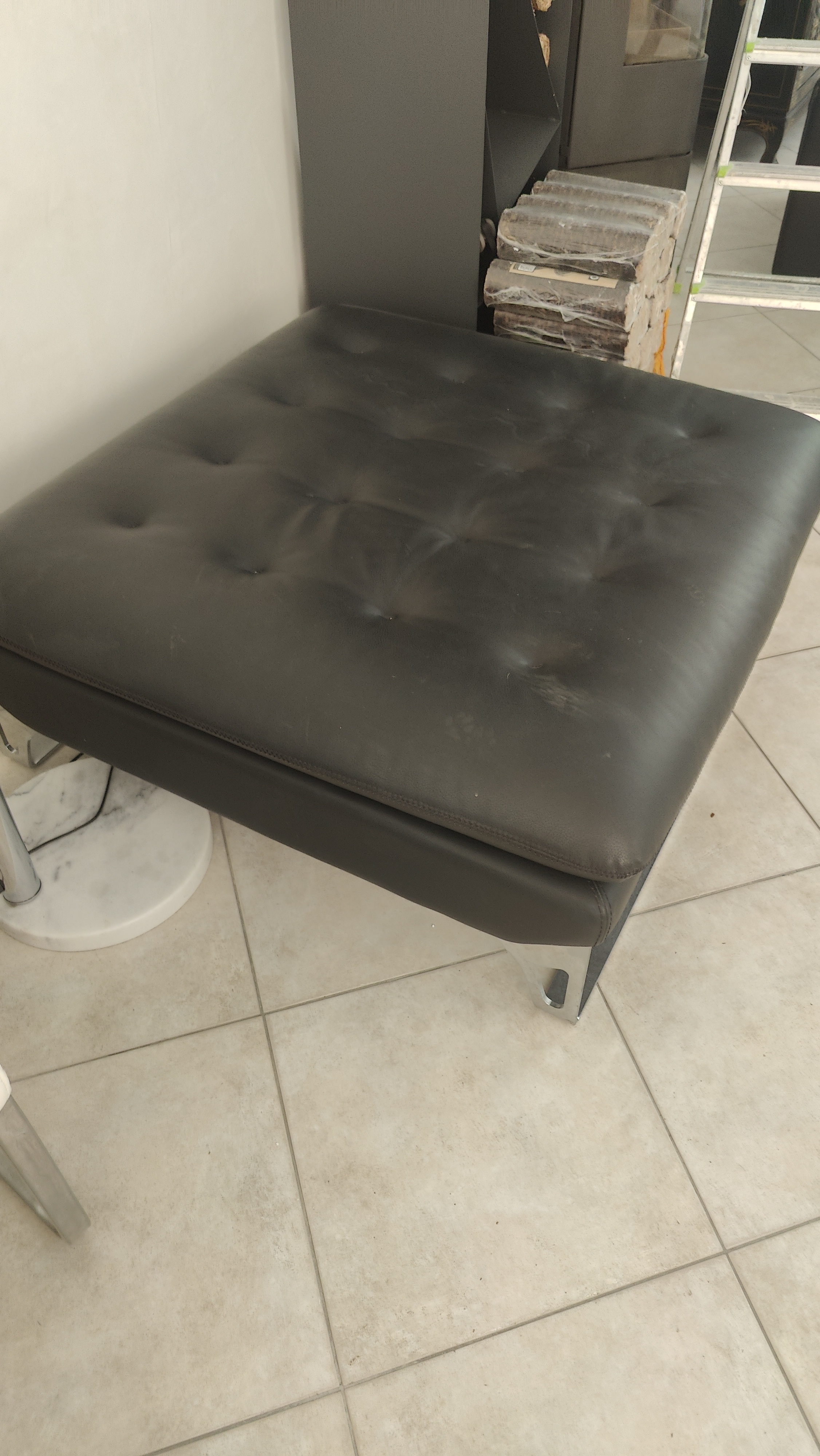 Pouf large Roche Bobois 1000 Bussy-Saint-Georges (77)