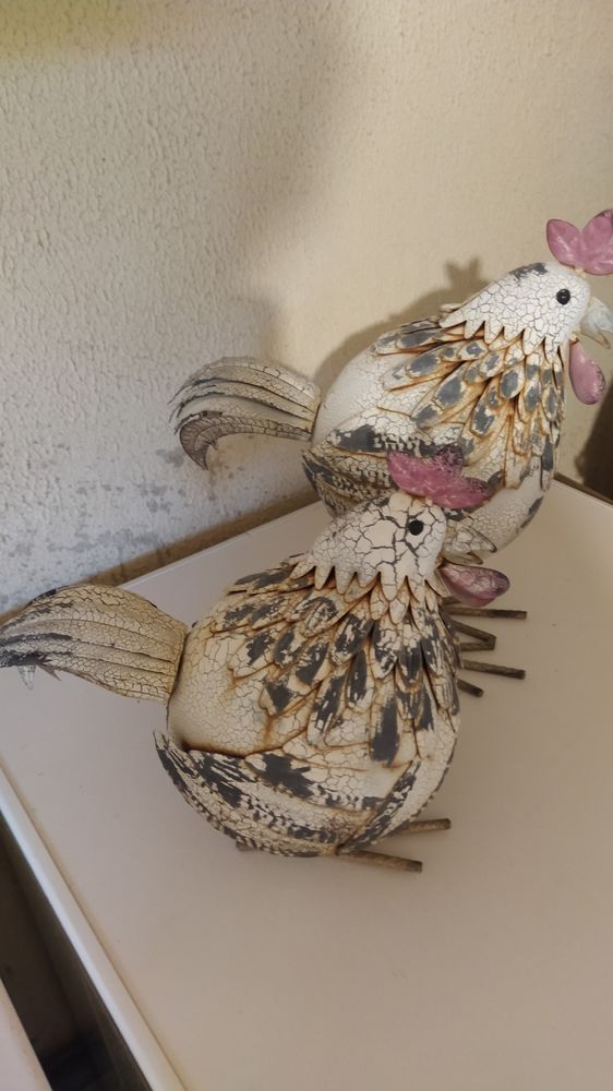 Poules en m�tal 20 Maul�vrier (49)