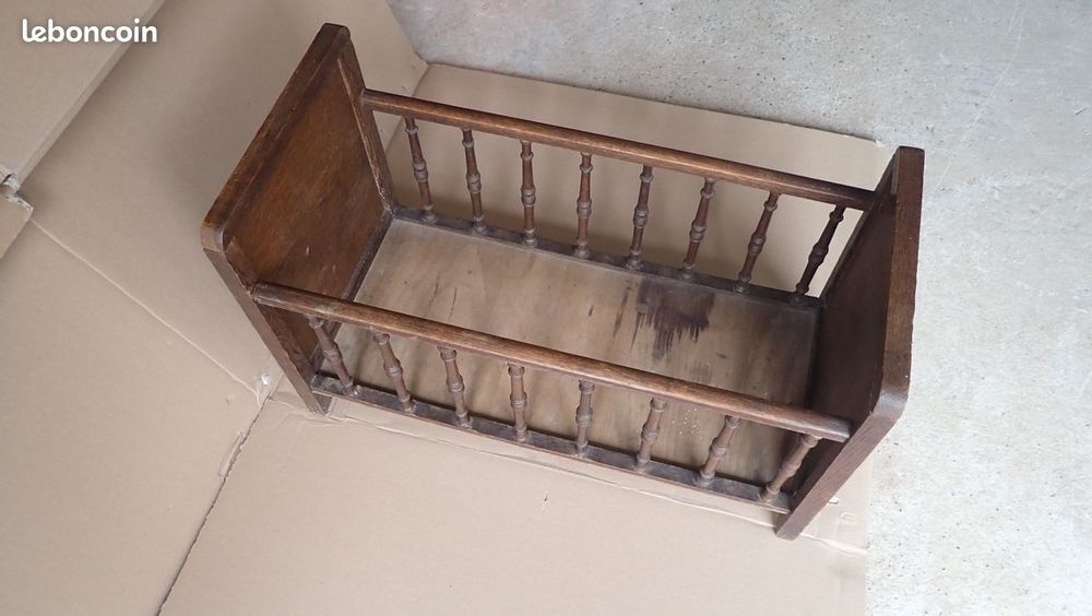 Lit de poup�e ancien 15 Alb� (67)