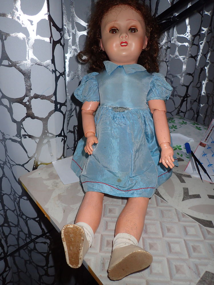 Poup�e ancienne PARIS 301 40 120 Saint-Loup-Lamair� (79)