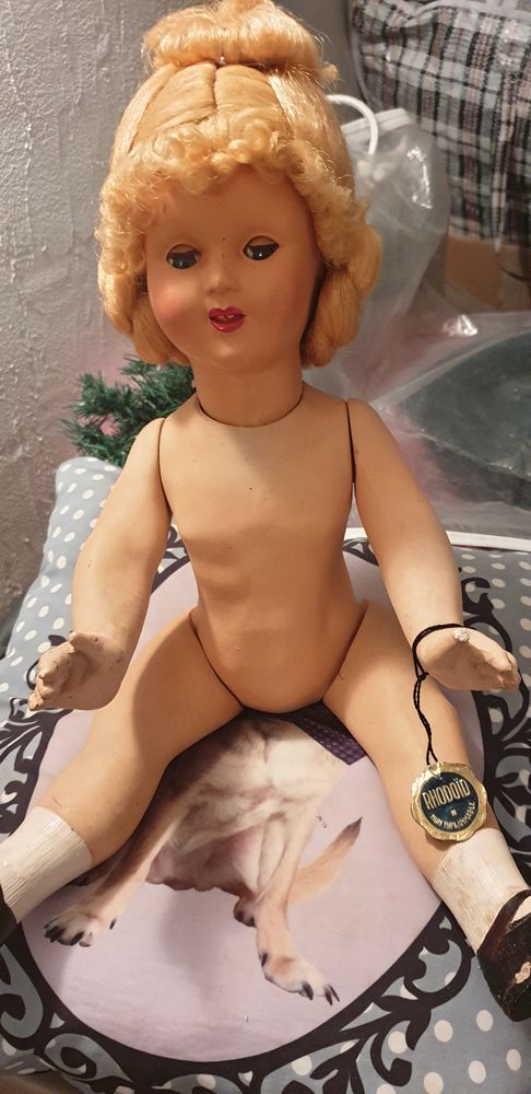 Poupee ancienne 90 Auribeau-sur-Siagne (06)