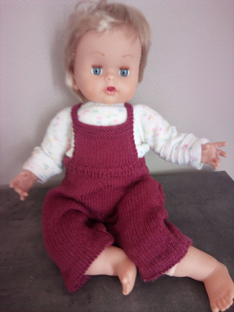 Poup�e avec habits 20 Montenois (25)