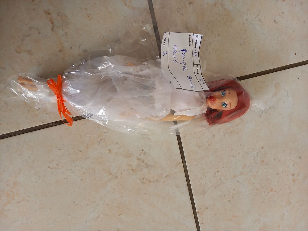 Poup�e barbie ariel 3 Mayenne (53)