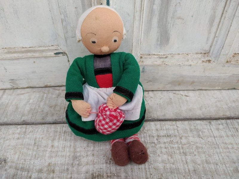 Poup�e B�cassine Vintage Poup�e Chiffon
25 Loches (37)