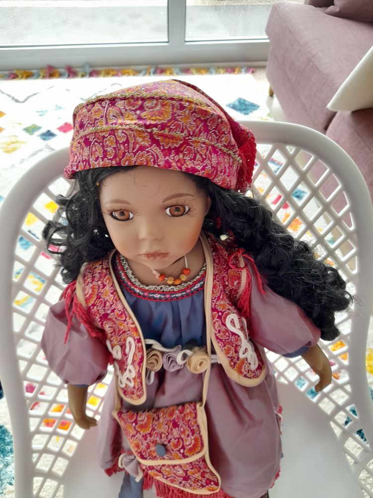 Poup�e boh�mienne en porcelaine 40 Les Sables-d'Olonne (85)