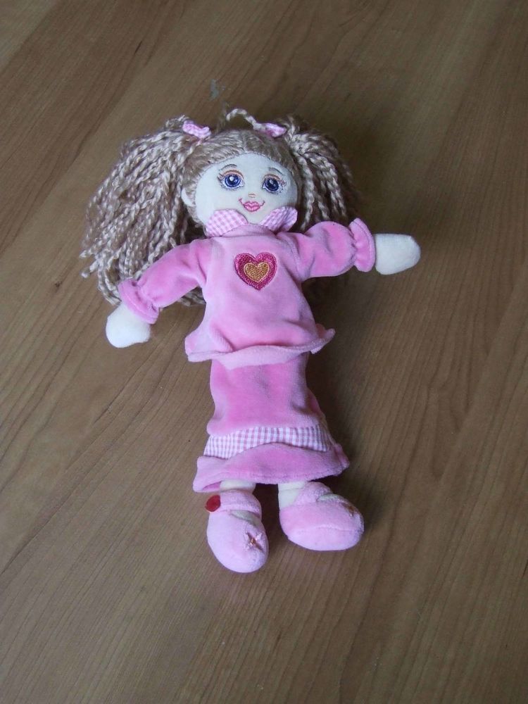 Poup�e de chiffon rose, doudou, Norme CE 2 Bagnolet (93)