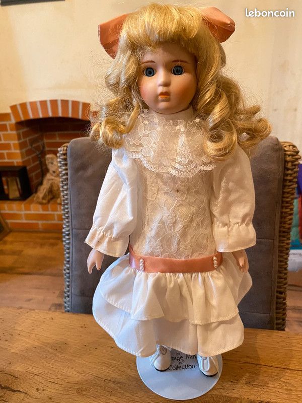 poup�e de Collection Heritage Mint 22 Vittel (88)