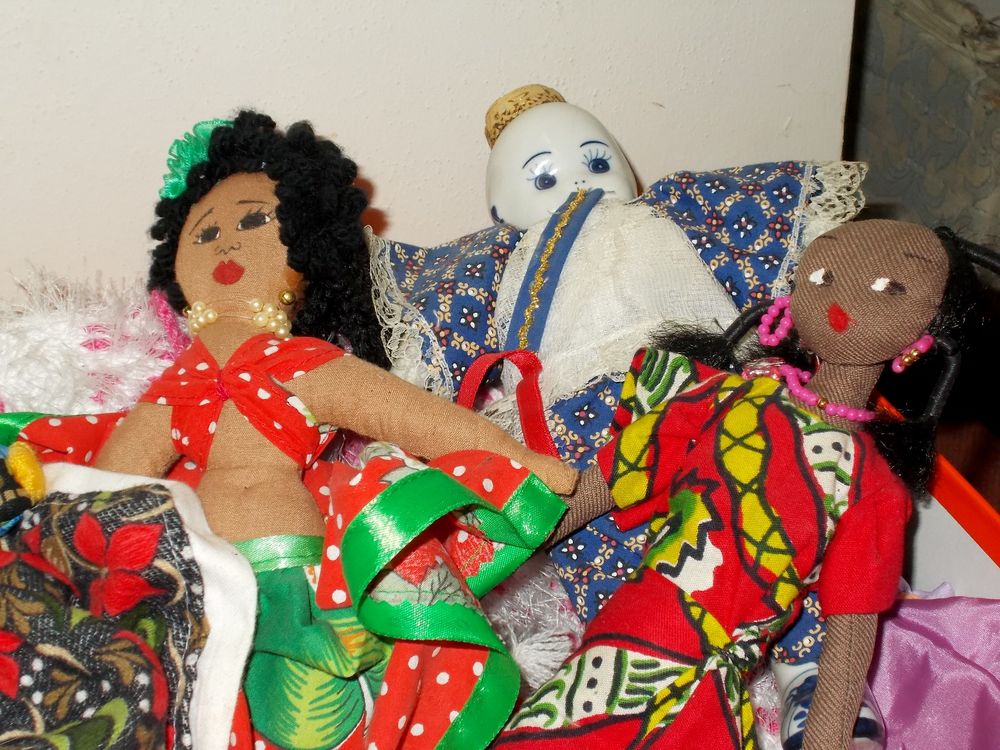 Poup�e collection voyage (l'unit�) 10 Monflanquin (47)