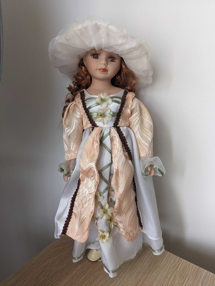 Poup�e de collection 35 Pornichet (44)