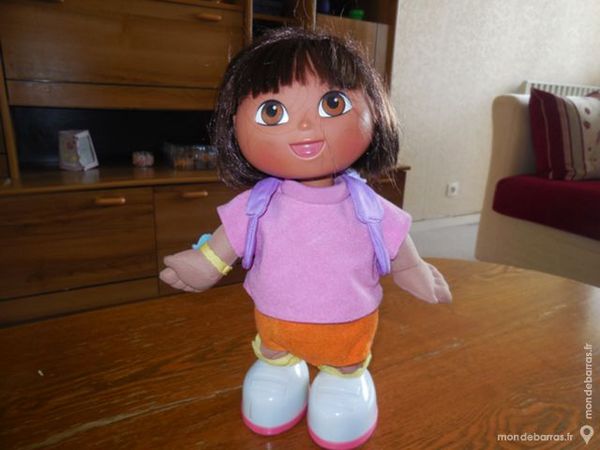 poupee dora