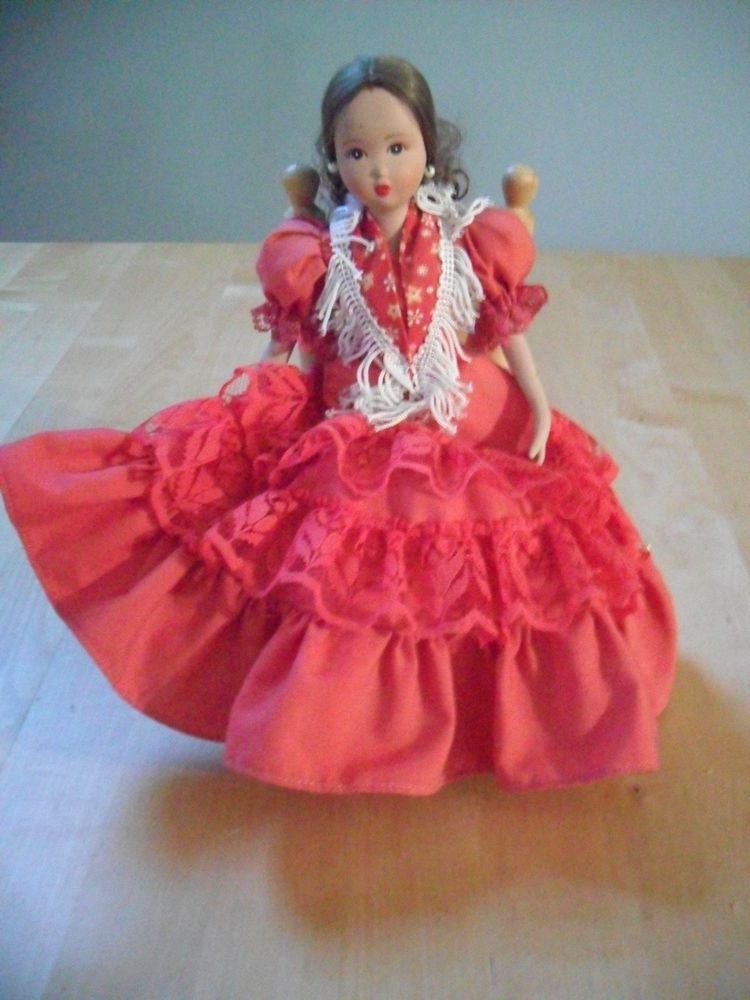 poupee espagnole