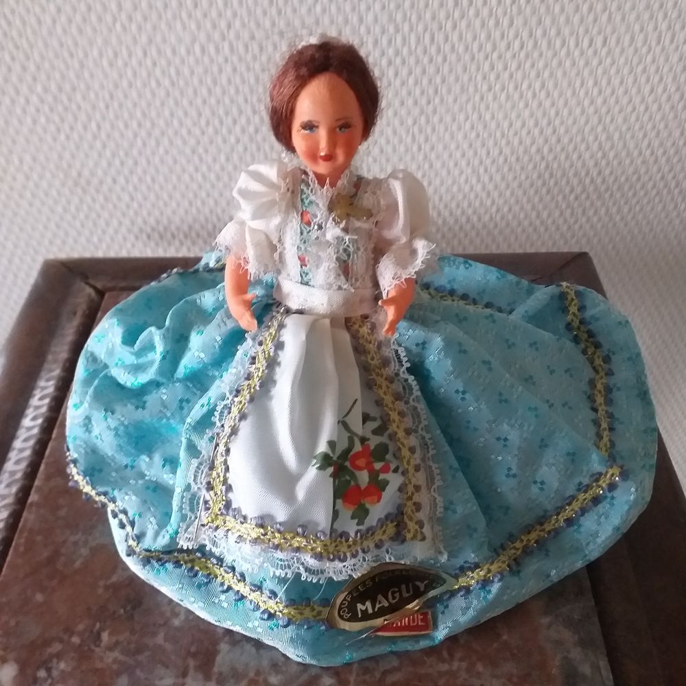 Poupee folklorique MAGUY, en costume traditionnel de MARMANDE (Lot et Garonne) 6 Montauban (82)