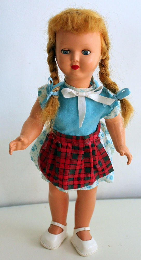 Poup�e GEGE numero 3 1960
(peut �tre Nadine)
35 Issy-les-Moulineaux (92)