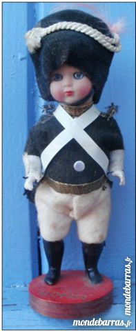 Poup�e miniature, soldat, marque ROMA 5 Montauban (82)