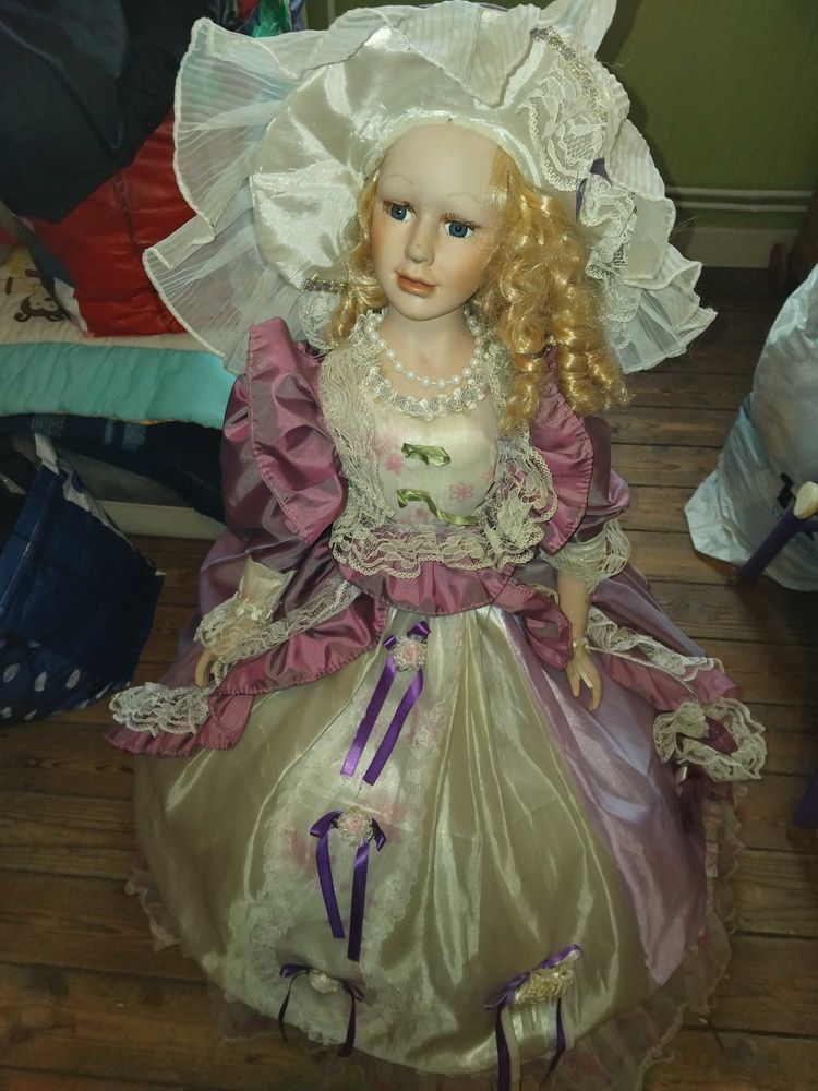 poup�e porcelaine parapluie 30 Vieux-Cond� (59)