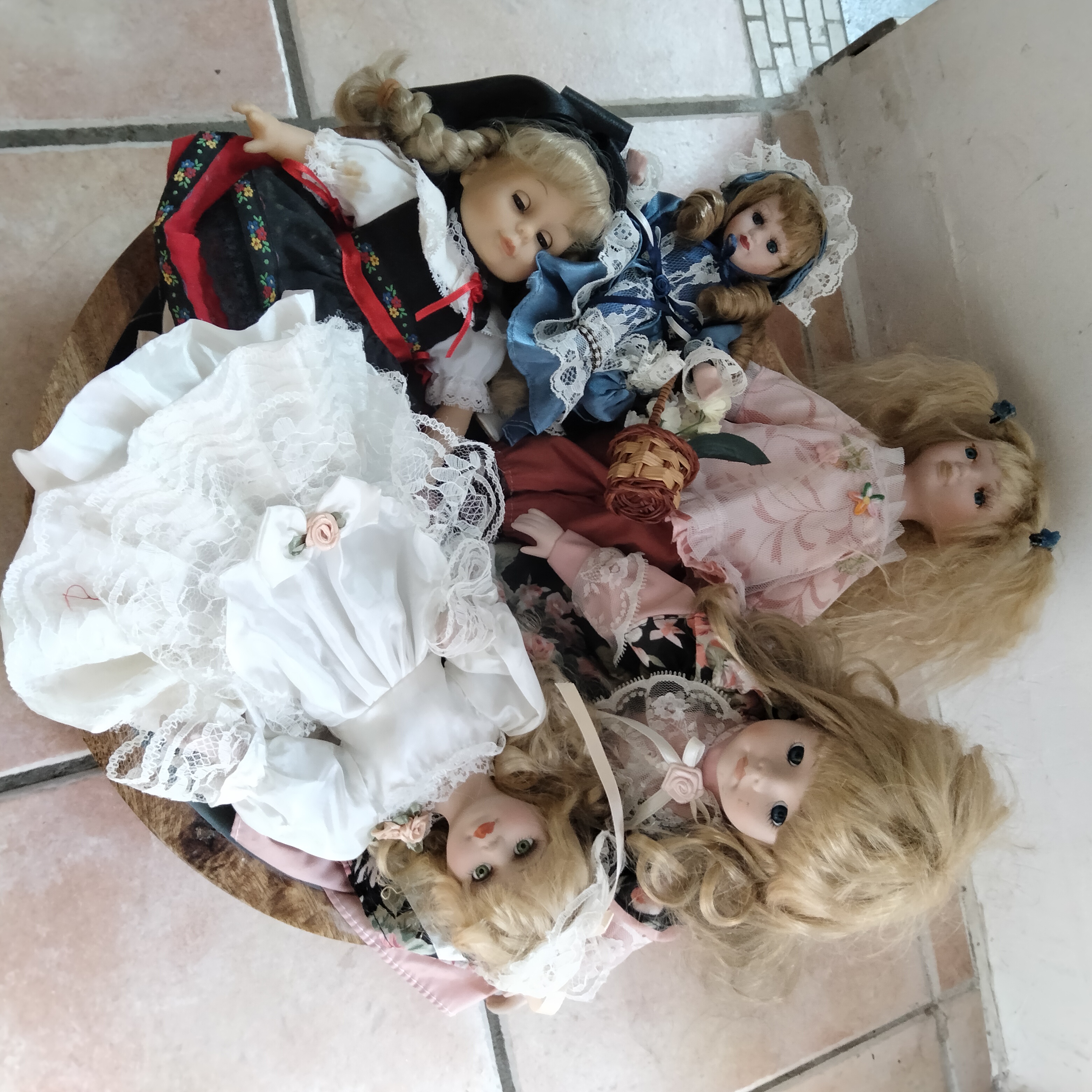 Poup�e de porcelaine 50 Lherm (31)