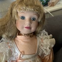 poup�e en porcelaine 50 Ivry-sur-Seine (94)