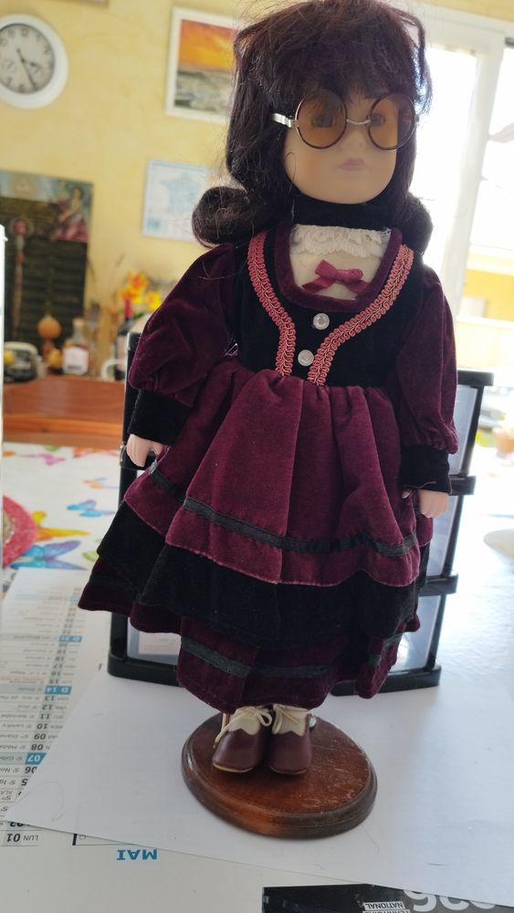 Poup�e de porcelaine 0 Artix (64)