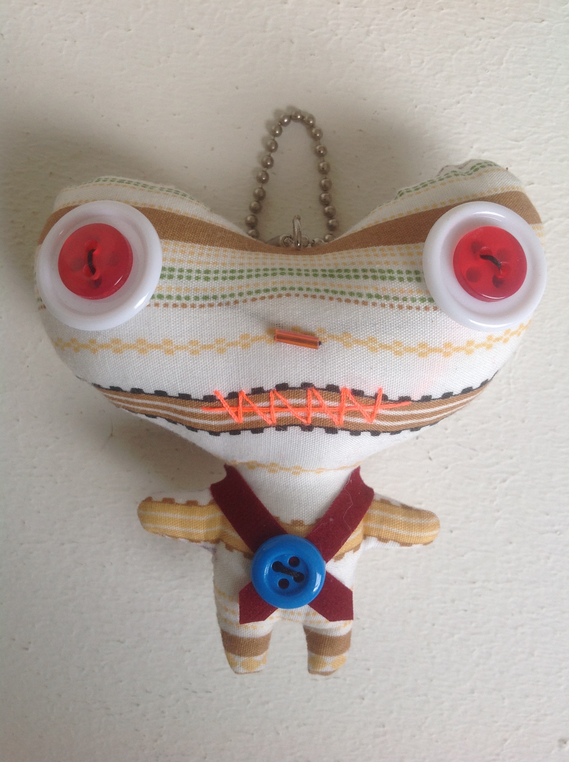 POUP�E T�TE DE COEUR PORTE BONHEUR Envoi Possible
4 Tr�gunc (29)