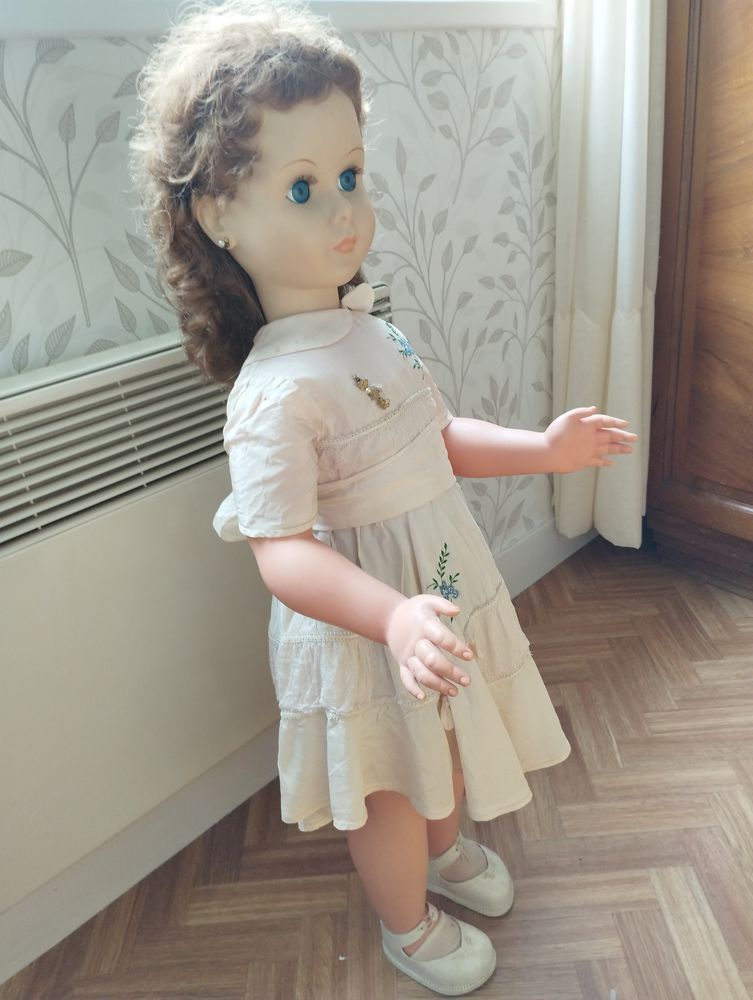 Poup�e 25 Saint-�tienne (42)