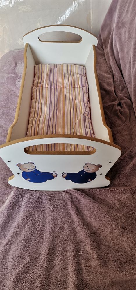 lit de poup�e 10 Laval (53)