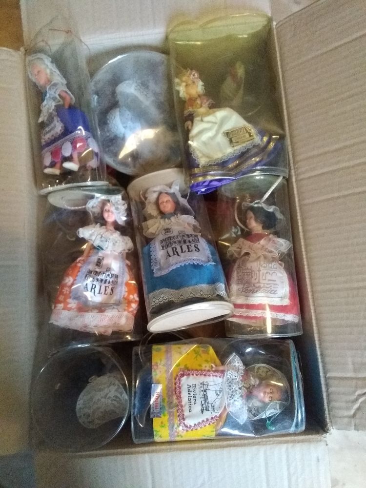 Poup�es anciennes de collections  Unique/:collector 40 Crolles (38)
