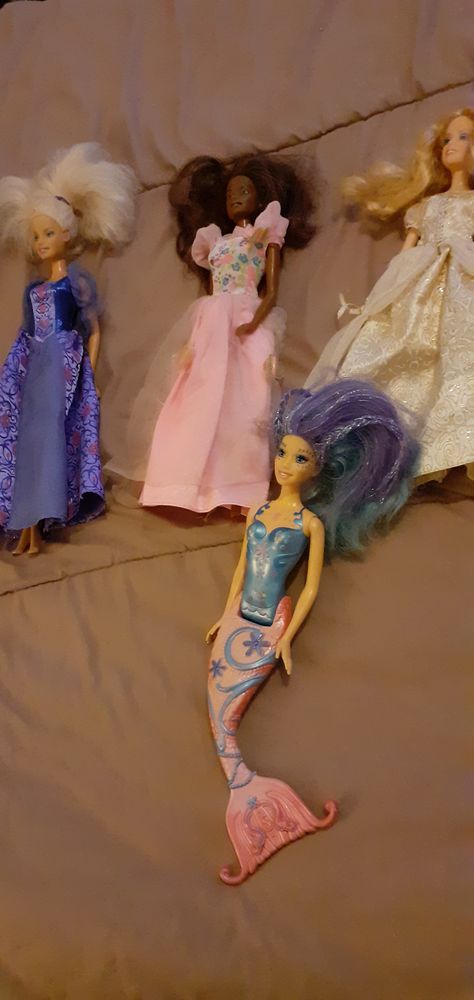 Poup�es Barbie et autres 4 Fontaine-l�s-Dijon (21)