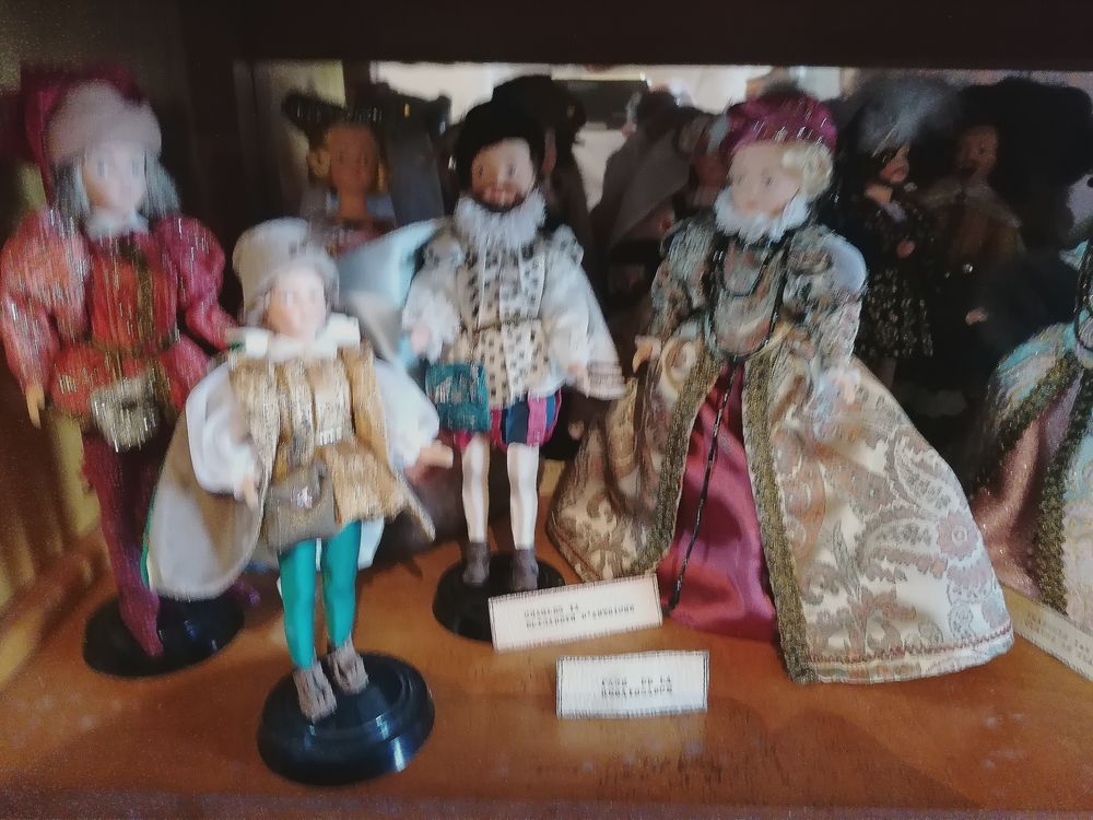 Poup�es collection histoire. 280 Escalans (40)