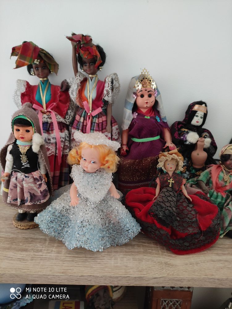 Poup�es de collection 30 Nanterre (92)