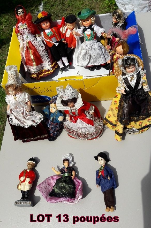 LOT de 13 poup�es de collection 12 Chalon-sur-Sa�ne (71)