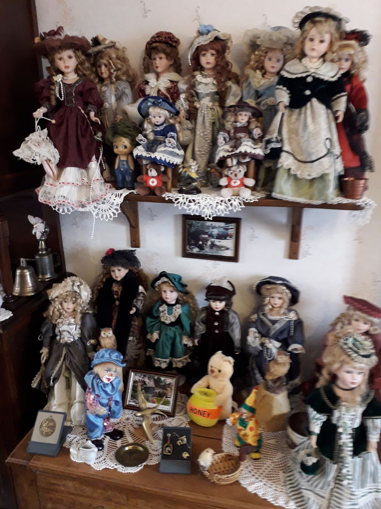 POUPEES DE COLLECTION 200 Buzan�ais (36)