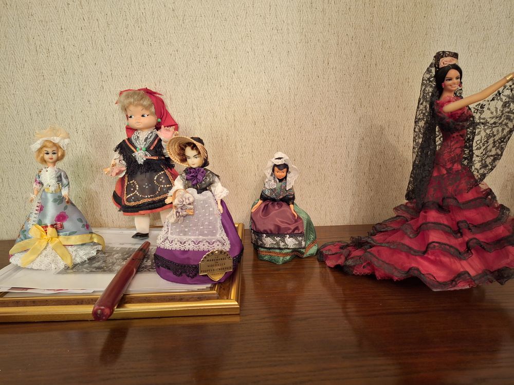 Poup�es de collection 25 P�rigueux (24)