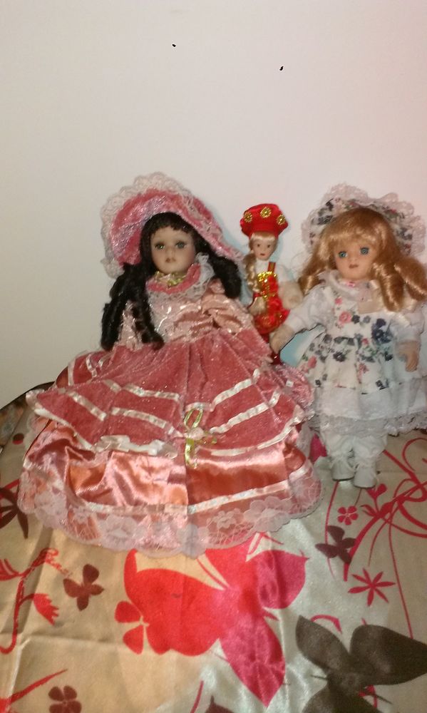 Poup�es corps porcelaine 15 Cahors (46)