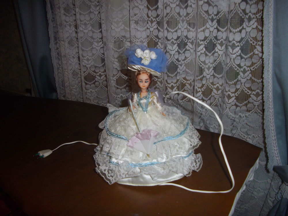 poup�es  lampes 10 Ozoir-la-Ferri�re (77)