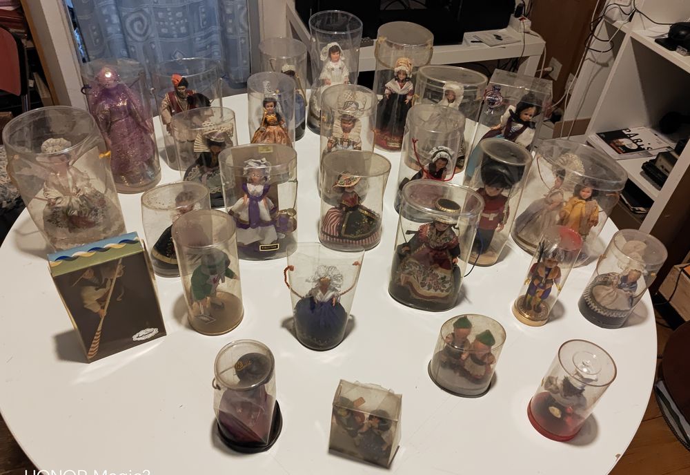 Poup�es miniatures 100 Paris 1 (75)