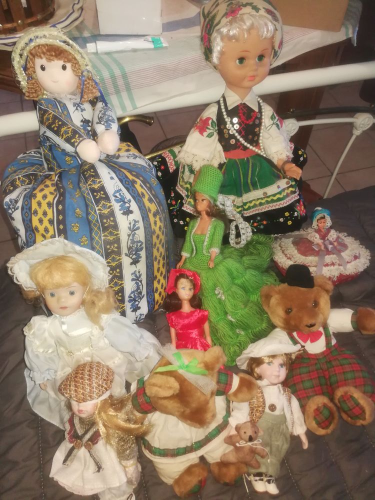 10 poup�es , oursons et autre 25 Le Creusot (71)