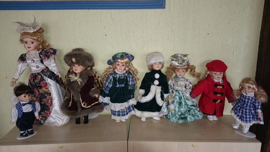 lot de 8 poup�es de porcelaine ancienne 60 Saint-P�tan (22)