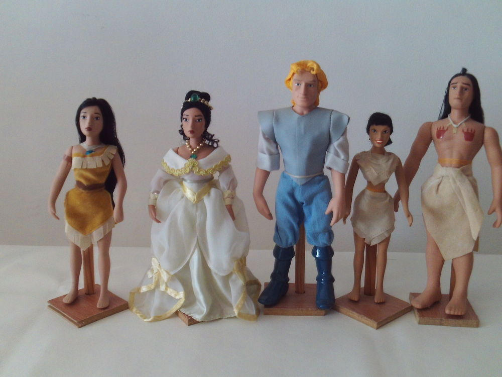 Poup�es porcelaine Princesses Disney 30 Gardanne (13)