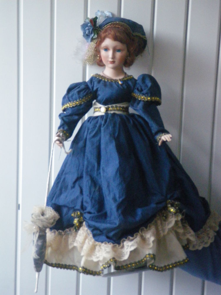 Poup�es en porcelaine 12 Croix (59)