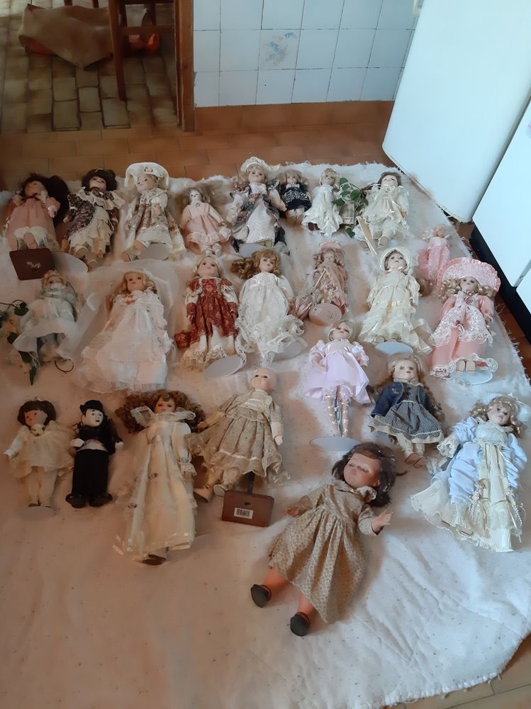 poup�es porcelaine 500 La Chartre-sur-le-Loir (72)