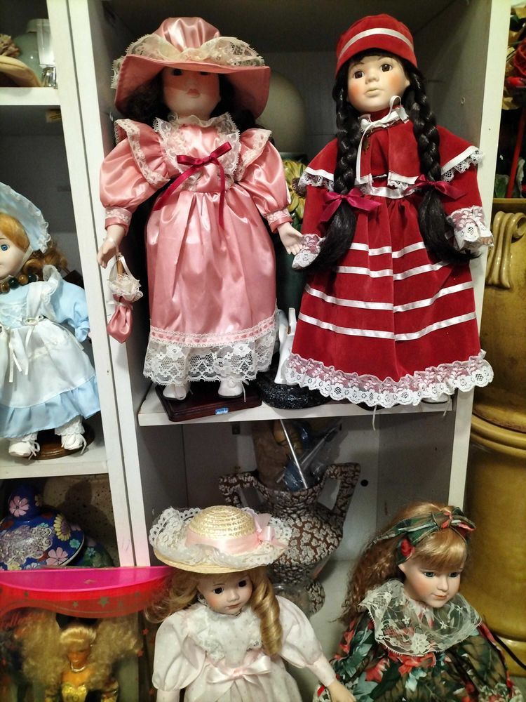 Poup�es en porcelaine 120 Poitiers (86)