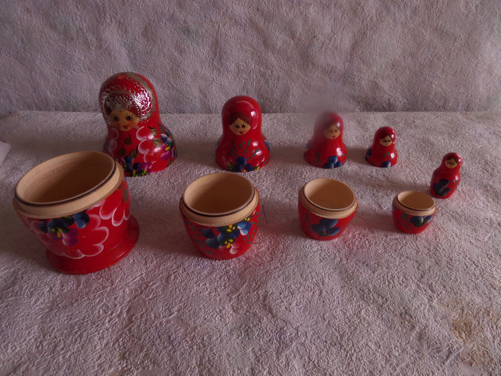 poup�es russe 15 Lyon 8 (69)