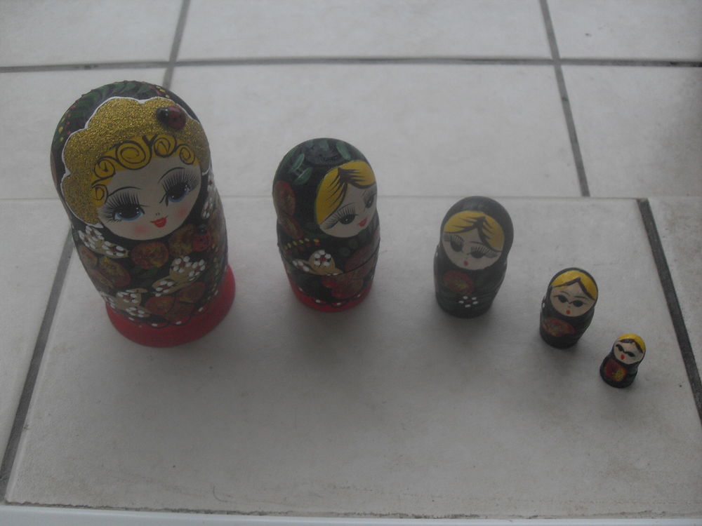Poup�es Russe 15 Saint-Germain-au-Mont-d'Or (69)