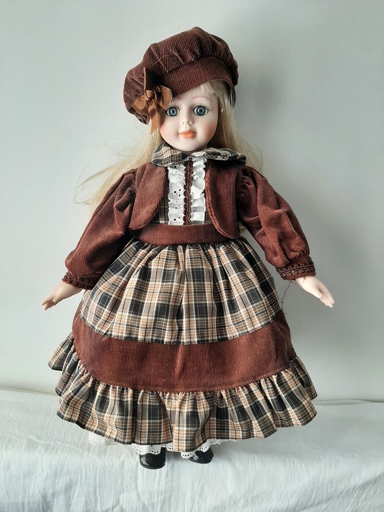 3 poup�es t�tes en porcelaine 15 Le Mans (72)