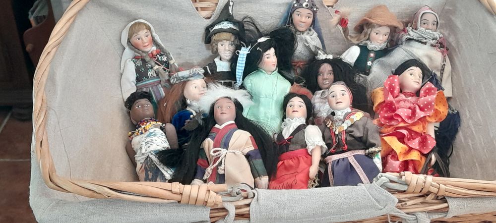 POUPEES 30 Gr�ville-Hague (50)