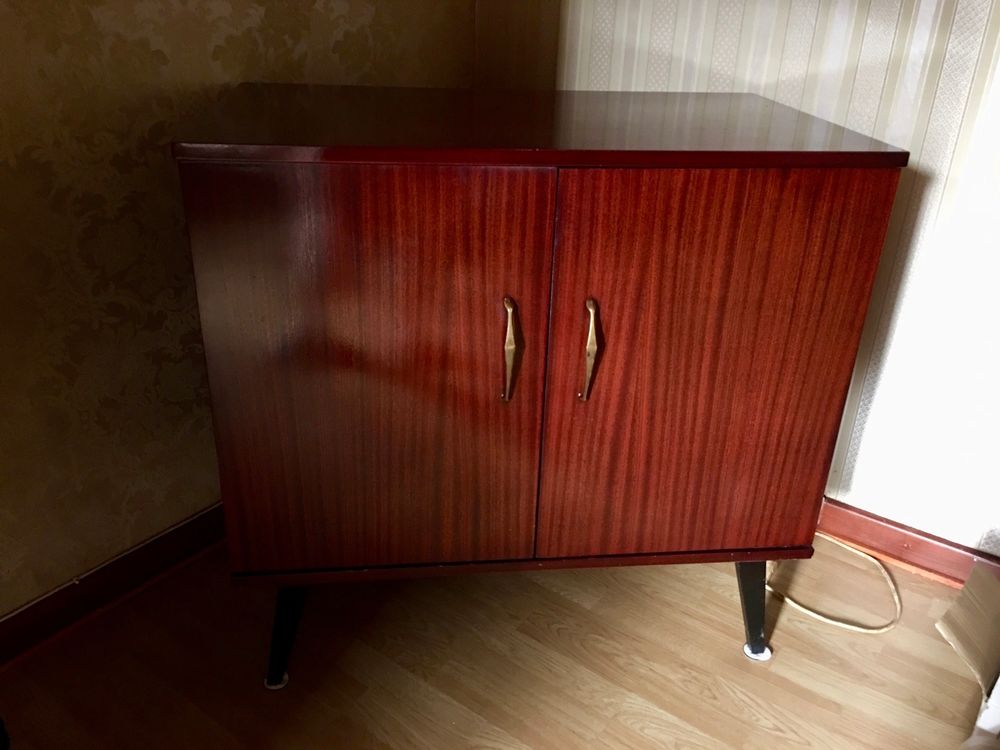 Pour amateur de VINTAGE !!!! Meuble tr�s rare !!! 0 Saint-Alban-de-Roche (38)