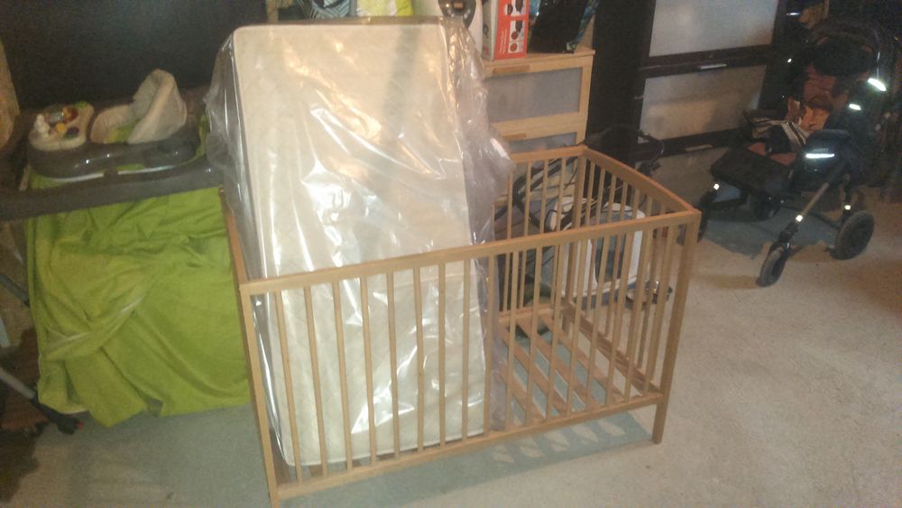 lit pour b�b� avec matelas 60 Sainte-Radegonde (12)